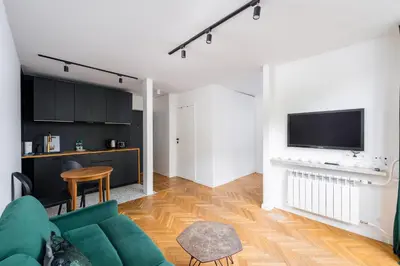 Plan piętra w obiekcie Chłodna Superior Apartment by BookingHost