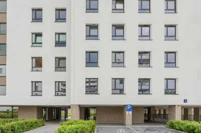 Budynek, w którym mieści się apartament