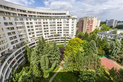 Budynek, w którym mieści się apartament
