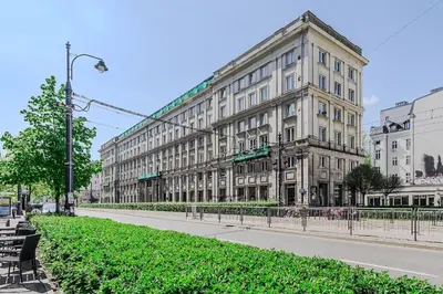 Budynek, w którym mieści się apartament