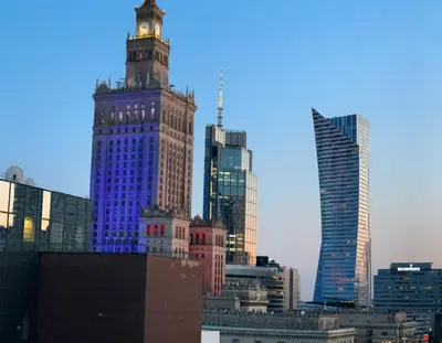 Widok na miasto Warszawa z tego apartamentu