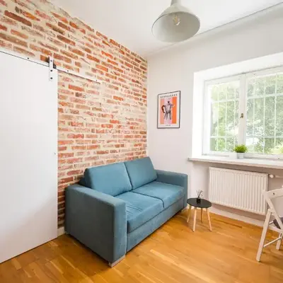 Metro Racławicka Comfy Apartment by BookingHost