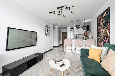 Telewizja i/lub zestaw kina domowego w obiekcie Grzybowska Luxury and Modern-City Center