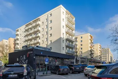 Budynek, w którym mieści się apartament