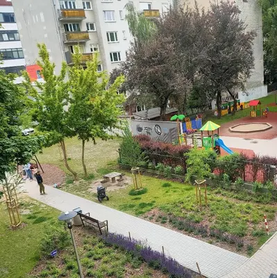 Ogród w obiekcie Ines Apart Twarda