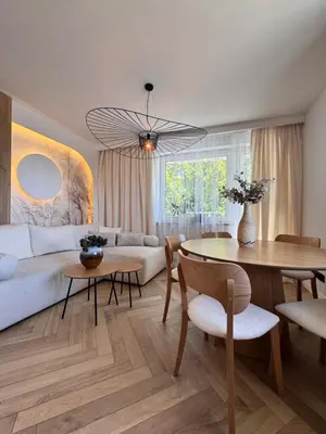 Część wypoczynkowa w obiekcie Family & Business Apartments PREMIUM SPA No 3 - 2 Bedroom with Private Jacuzzi, Balcony, Parking