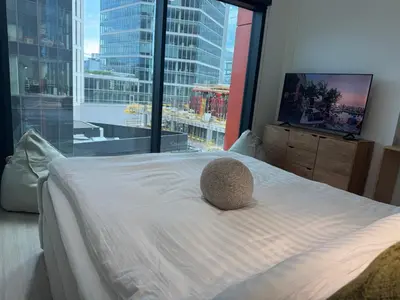 Łóżko lub łóżka w pokoju w obiekcie Concept JJ Luxury Apartments