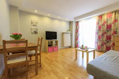 Telewizja i/lub zestaw kina domowego w obiekcie Rental Apartments Warecka