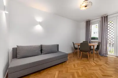 Część wypoczynkowa w obiekcie Złota 67 by Homeprime