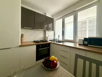 Kuchnia lub aneks kuchenny w obiekcie Cozy Stay City Center Apartment Warsaw