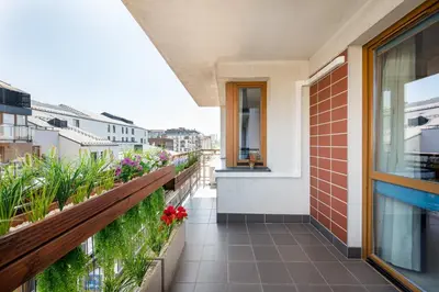 Balkon lub taras w obiekcie Boska Kładka Apartment by Bookinghost