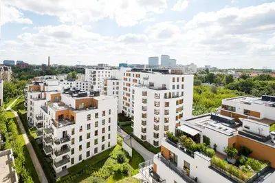 Widok na miasto Warszawa z tego apartamentu