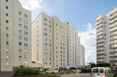 Budynek, w którym mieści się apartament