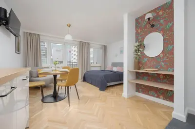 Część wypoczynkowa w obiekcie Studio Chmielna dla 3 Osób Centrum Warszawy by Noclegi Renters