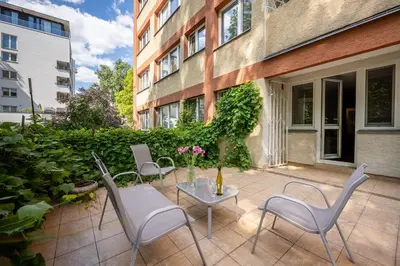 Budynek, w którym mieści się apartament