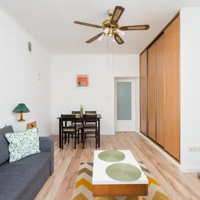 Metro Młynów Comfort Apartment by Bookinghost