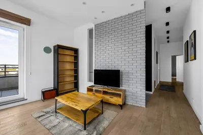 Telewizja i/lub zestaw kina domowego w obiekcie Włodarzewska Apt - 55m2, Parking, Balcony - by Rentujemy