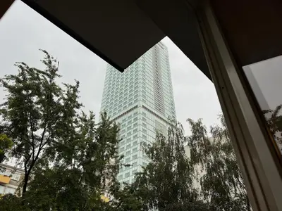 Budynek, w którym mieści się apartament