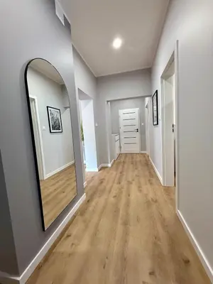 Plan piętra w obiekcie MODERN VILLA & PRIVATE GARDEN in Warsaw - Fully Renovated 2025