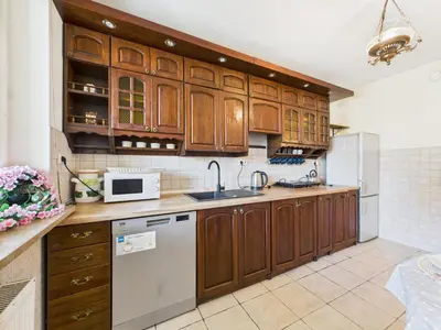 Kuchnia lub aneks kuchenny w obiekcie Aleje Jerozolimskie 155 ROOMS SuperApart - blisko Dworca Zachodniego