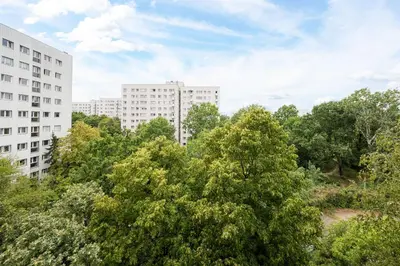 Budynek, w którym mieści się apartament