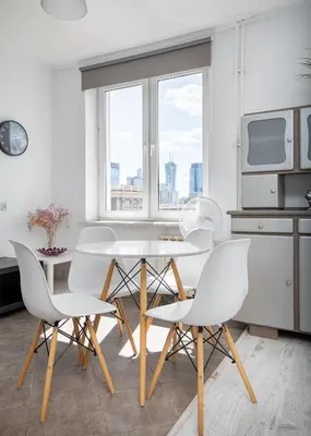 Kuchnia lub aneks kuchenny w obiekcie RentPlanet - Apartament przy Hali Mirowskiej