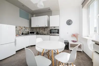 Kuchnia lub aneks kuchenny w obiekcie RentPlanet - Apartament przy Hali Mirowskiej