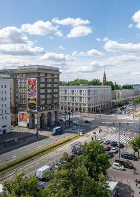 Widok na miasto Warszawa z tego apartamentu