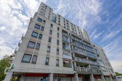 Budynek, w którym mieści się apartament