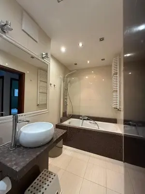 Łazienka w obiekcie Apartament 3 pokojowy Miasteczko Wilanów 77m2