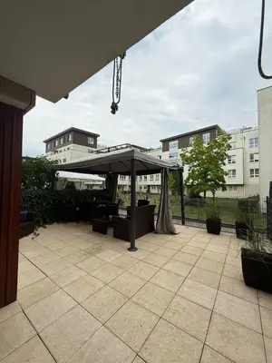 Balkon lub taras w obiekcie Apartament 3 pokojowy Miasteczko Wilanów 77m2