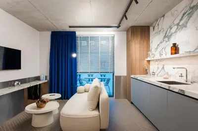 Telewizja i/lub zestaw kina domowego w obiekcie Luxury Downtown Atelier