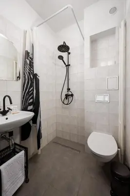 Plan piętra w obiekcie Old Town Square Black & White Studio by BookingHost