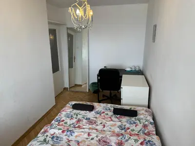 Łóżko lub łóżka w pokoju w obiekcie Fantastic-Inn Warszawa - CH35