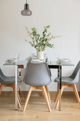 Plan piętra w obiekcie Atmospheric Apartment for 5 Peoples in Warsaw by Noclegi Renters