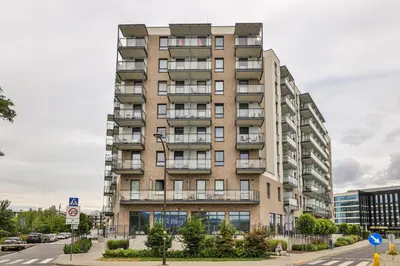 Budynek, w którym mieści się apartament