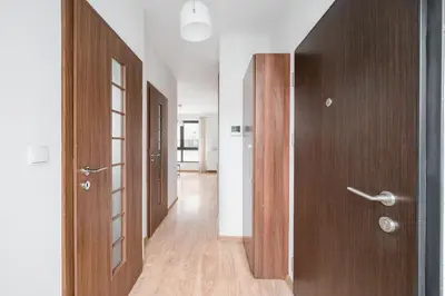 Plan piętra w obiekcie Wola Parkside Comfy Studio by BookingHost