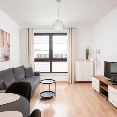 Wola Parkside Comfy Studio by BookingHost