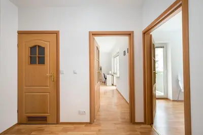 Plan piętra w obiekcie Metro Stokłosy Homely Apartment by BookingHost