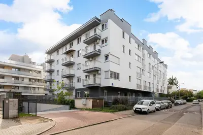Budynek, w którym mieści się apartament