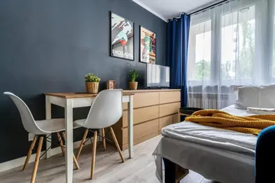 Łóżko lub łóżka w pokoju w obiekcie Close-Chic Apartments -3 Bedrooms - Warsaw Stays - Ogrodowa