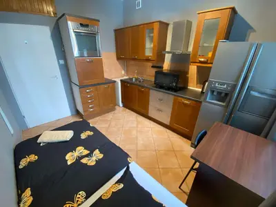 Kuchnia lub aneks kuchenny w obiekcie Fantastic-Inn Warszawa - CH16