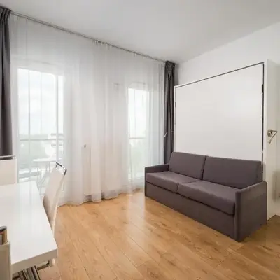 Varsovia Comfort Studio by BookingHost