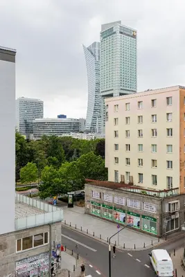 Widok na miasto Warszawa z tego apartamentu