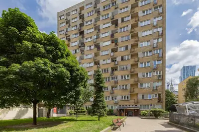 Budynek, w którym mieści się apartament