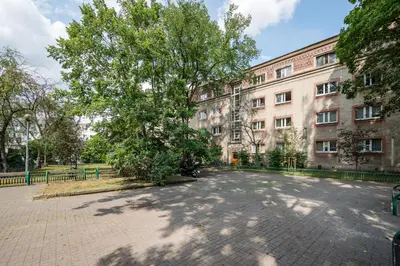 Budynek, w którym mieści się apartament