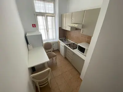 Kuchnia lub aneks kuchenny w obiekcie Fantastic-Inn Warszawa - CH30