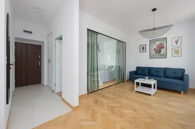 Część wypoczynkowa w obiekcie Stylish One Bedroom Apartment in Warsaw with Balcony by Noclegi Renters