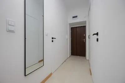 Plan piętra w obiekcie Stylish One Bedroom Apartment in Warsaw with Balcony by Noclegi Renters