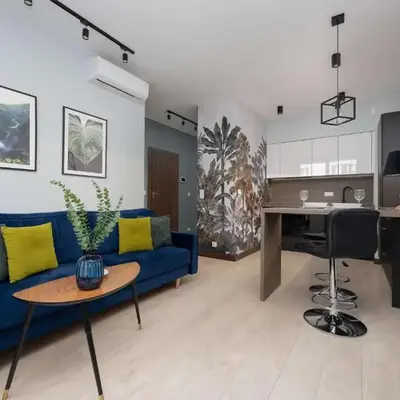 Ogrodowa Elegant Apartment with Parking and Air Conditioning in Warsaw by Noclegi Renters